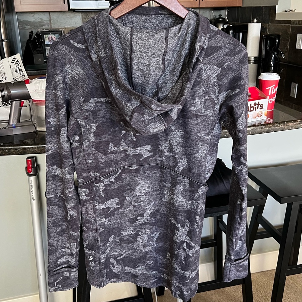 Lululemon Sweater - Picture 2 of 6